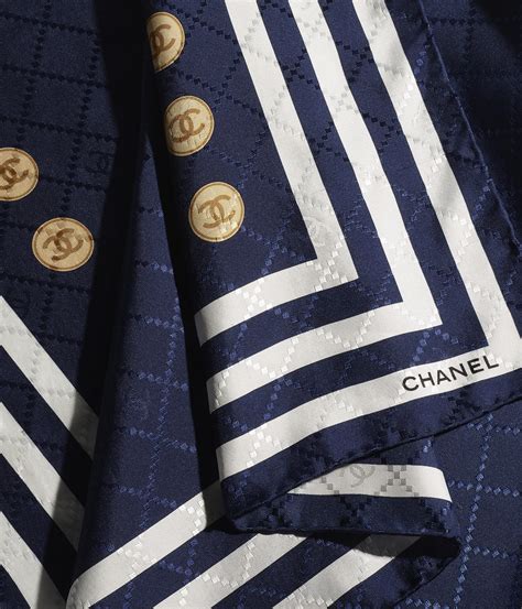 foulard chanel prix|Annonces Echarpe et foulard Chanel .